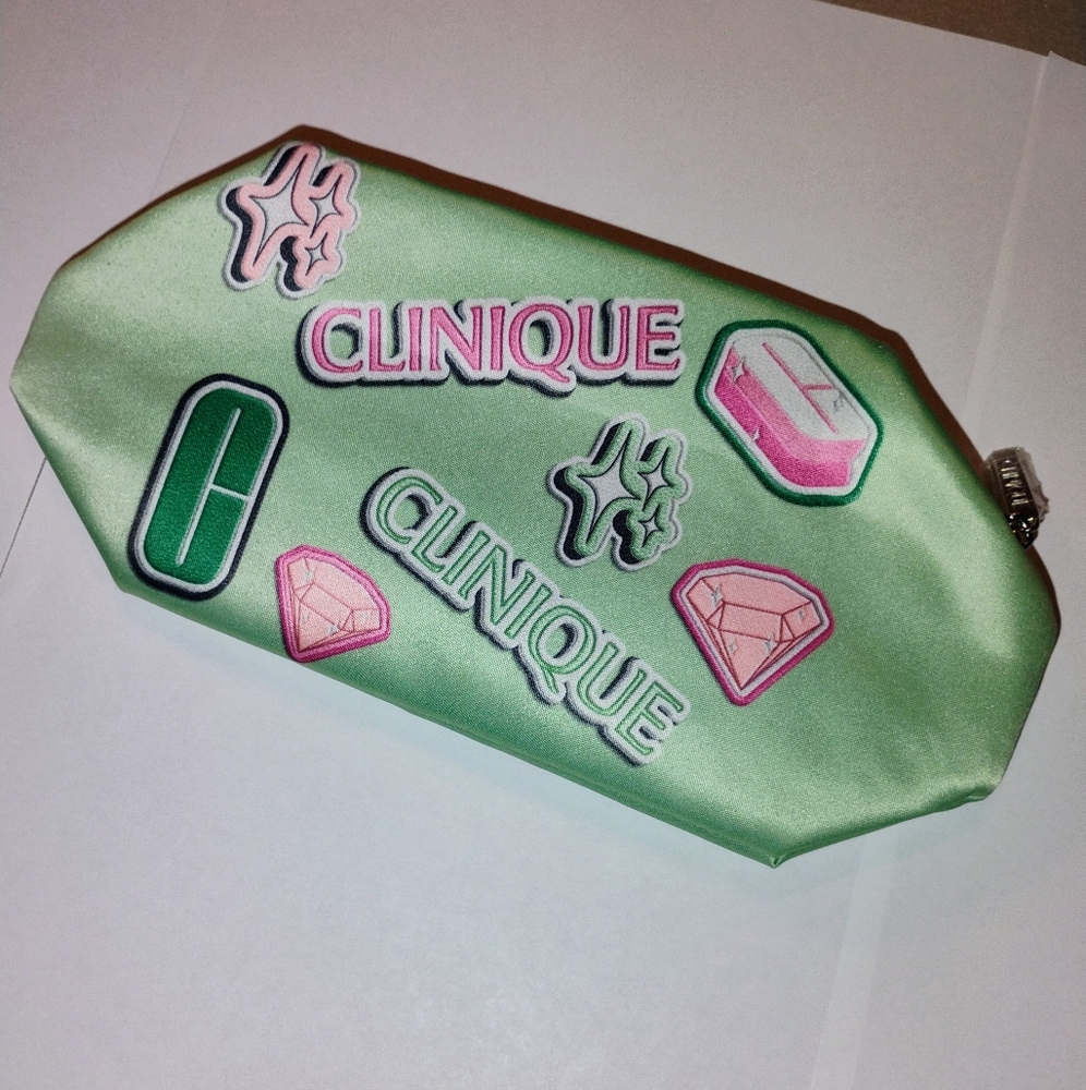 CLINIQUE GREEN COSMETIC MAKEUP CASE  (NWOT)